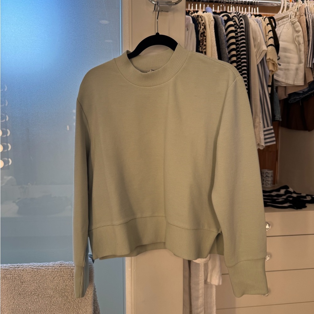 Varley Mint Green Ribbed sweatshirt